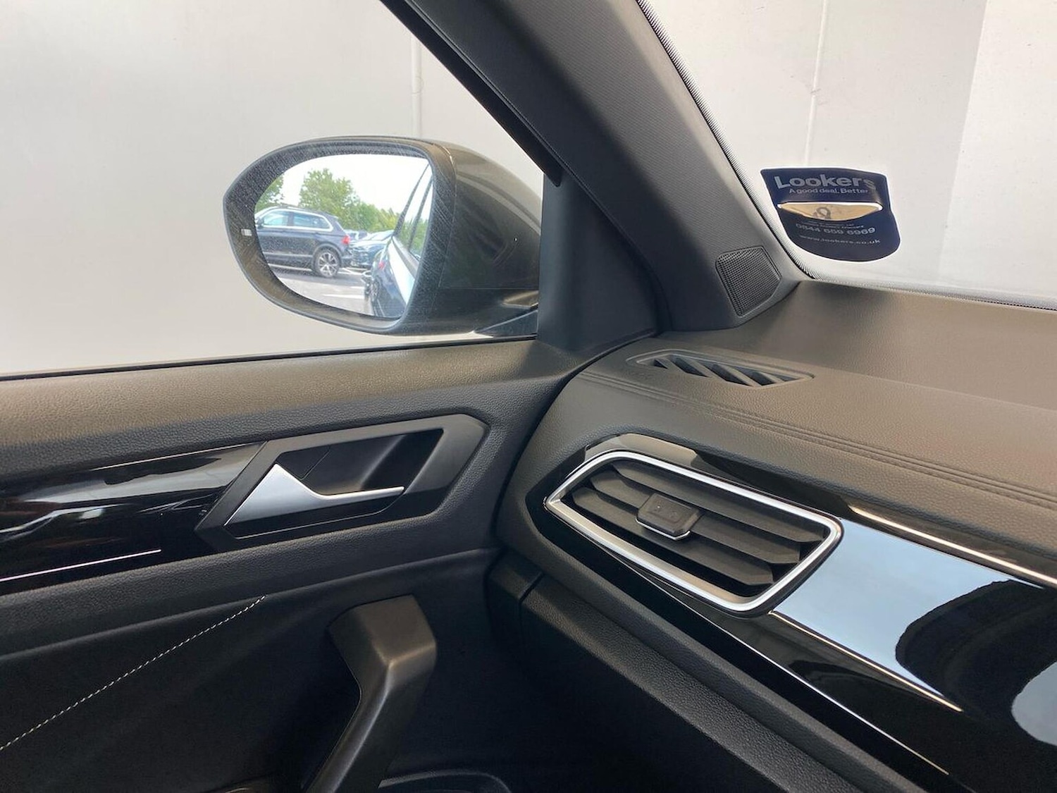 Used Volkswagen T-Roc 2022 for sale - 76102492: Photo 31