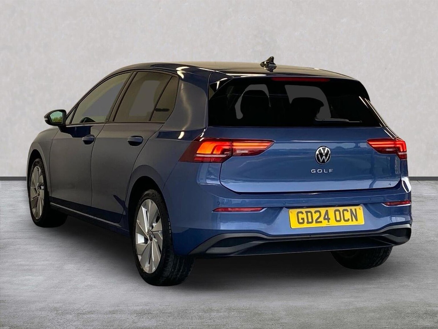 Used Volkswagen Golf 2024 for sale - 76418262: Photo 2