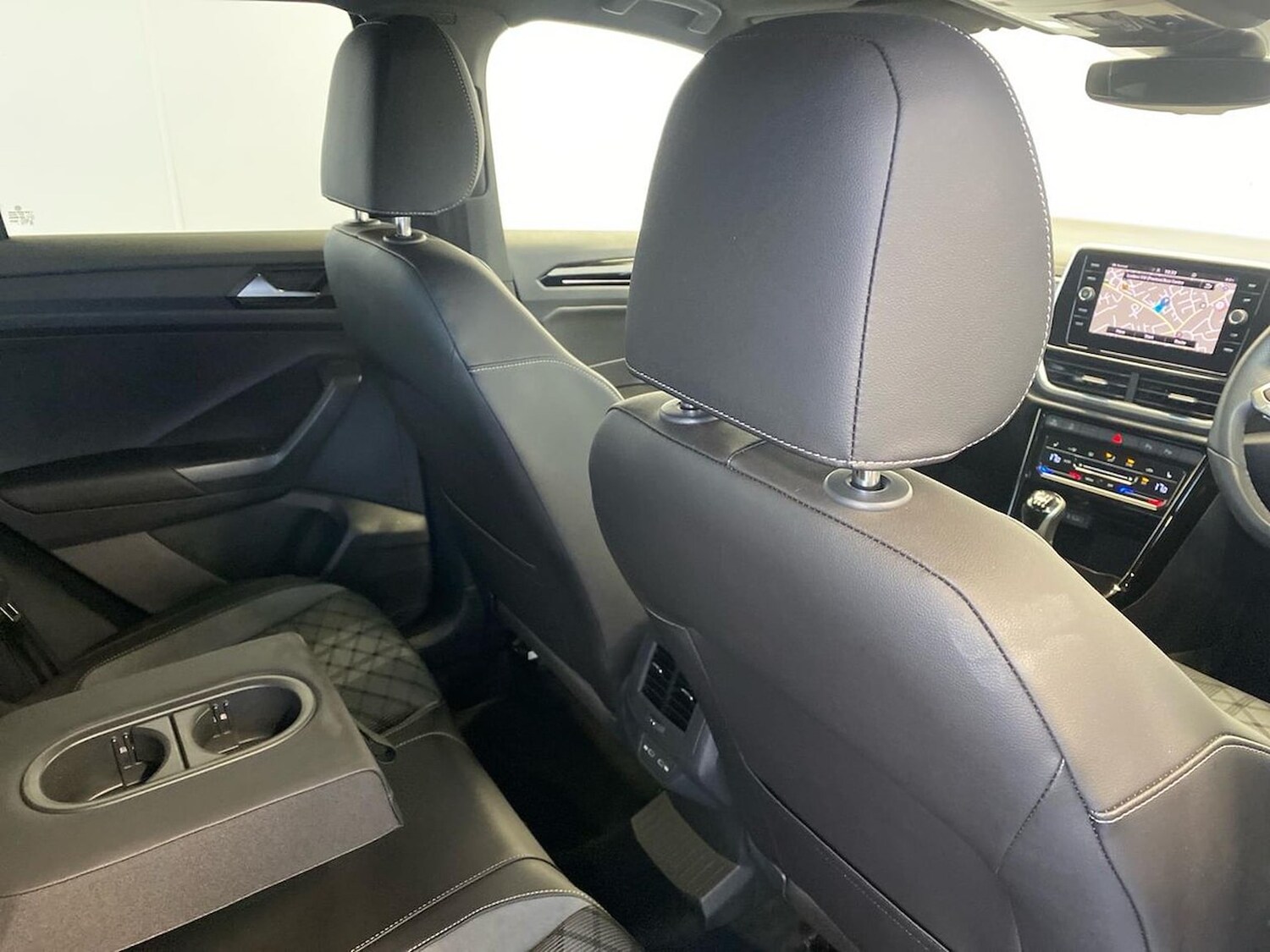 Used Volkswagen T-Roc 2024 for sale - 77056763: Photo 24