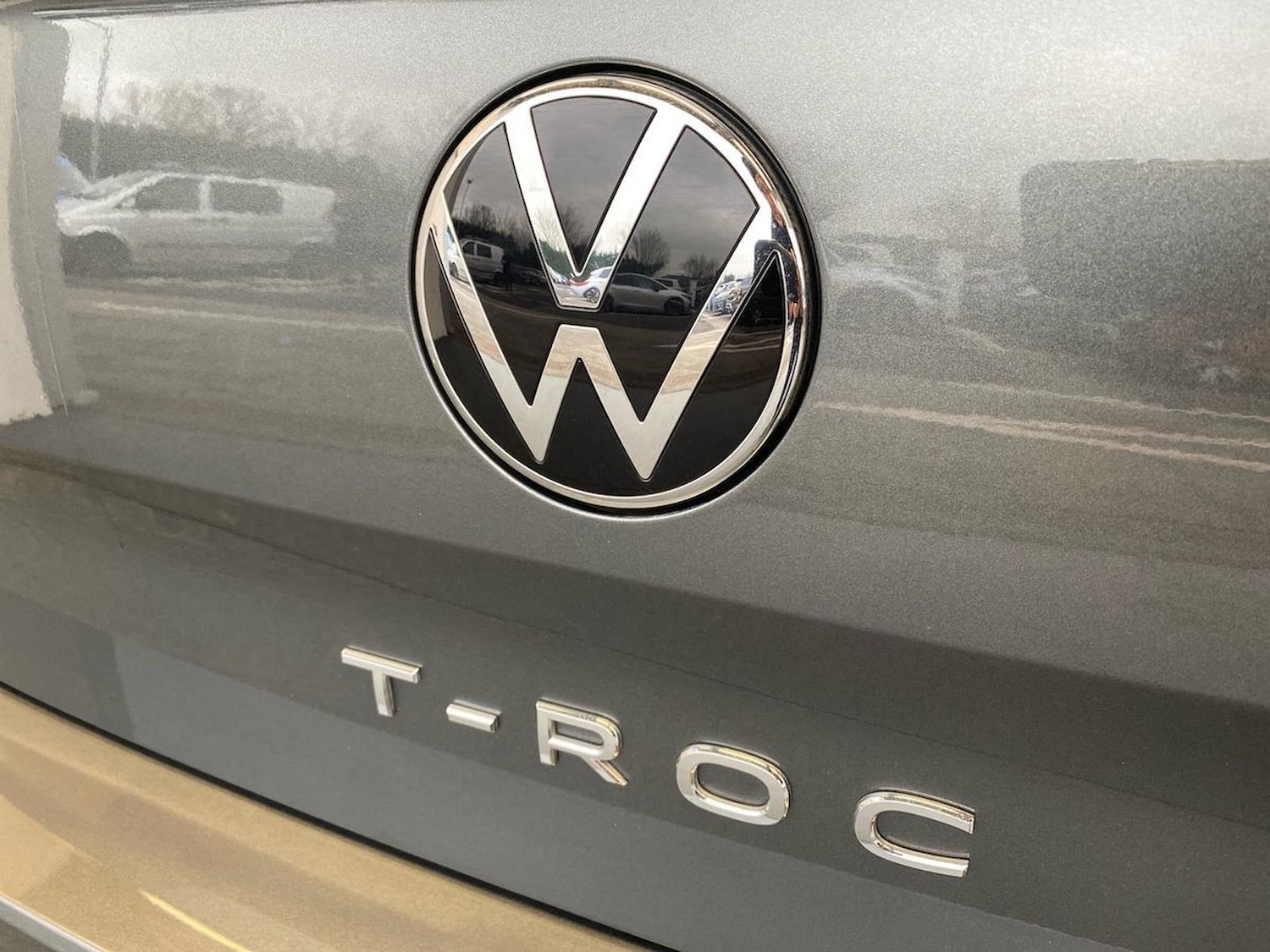 Used Volkswagen T-Roc 2024 for sale - 77056763: Photo 31