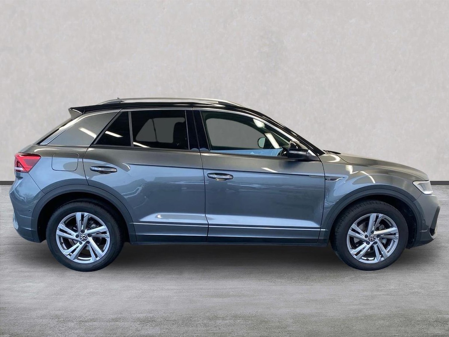 Used Volkswagen T-Roc 2024 for sale - 77056763: Photo 5