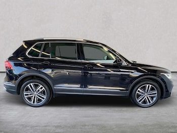 Used Volkswagen Tiguan 2023 for sale - 75514723: Photo