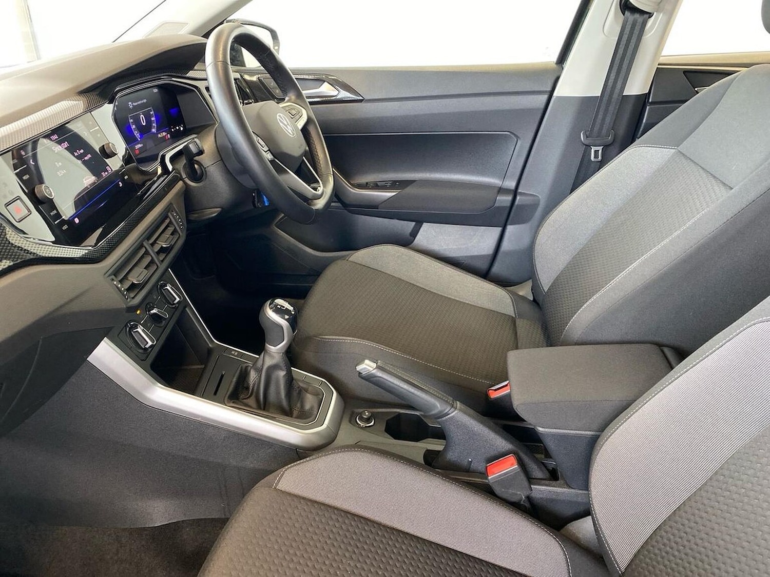 Used Volkswagen Polo 2022 for sale - 76320728: Photo 40