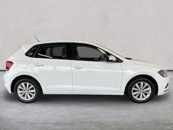 Used Volkswagen Polo 2018 for sale - 79342413: Photo