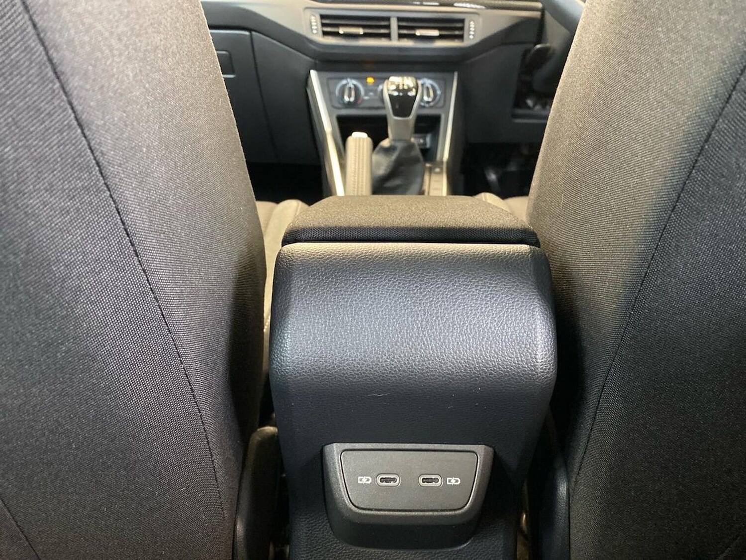 Used Volkswagen Polo 2024 for sale - 76144300: Photo 26