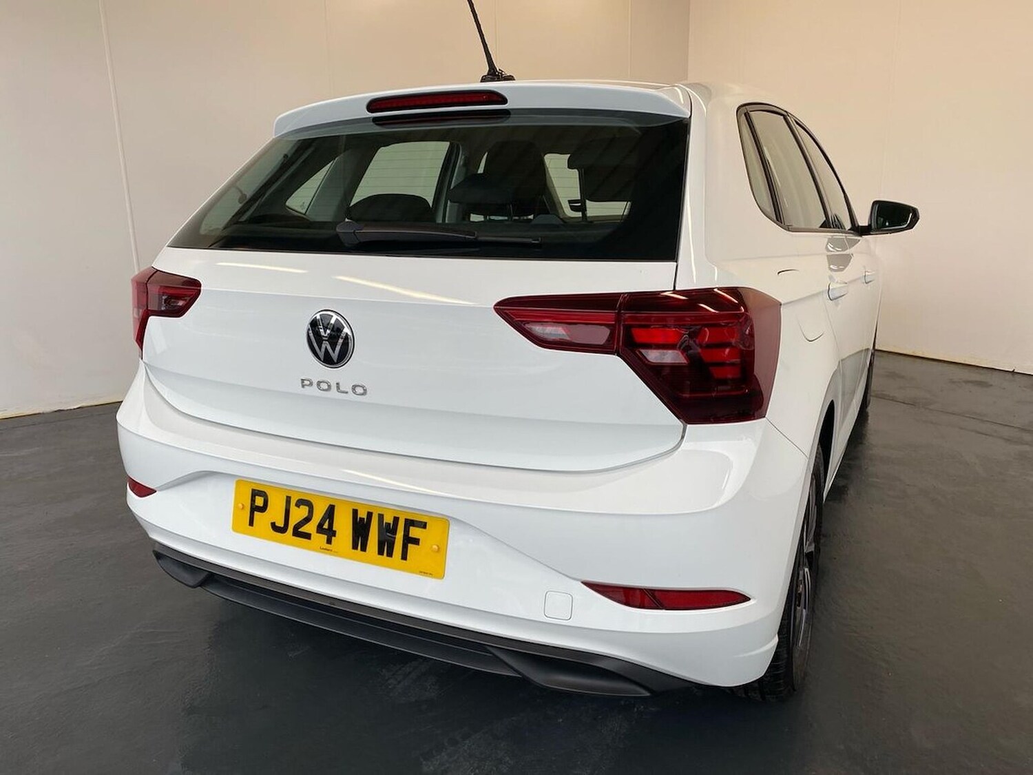 Used Volkswagen Polo 2024 for sale - 76144300: Photo 35