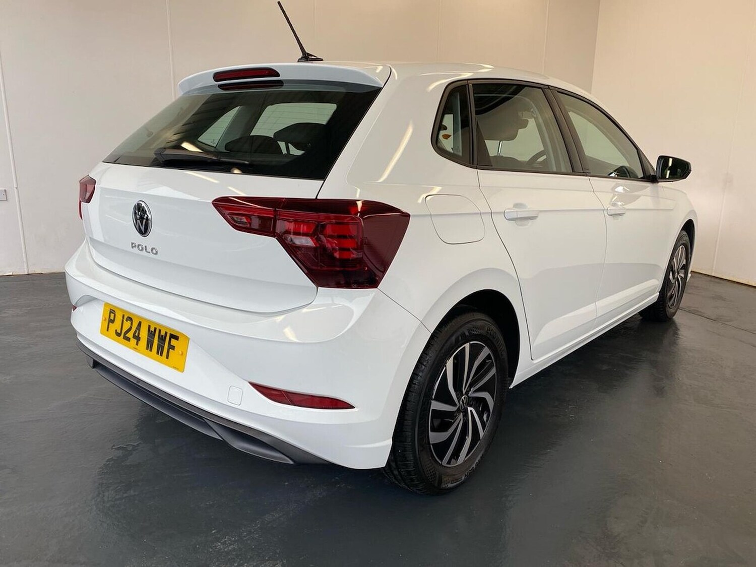 Used Volkswagen Polo 2024 for sale - 76144300: Photo 36