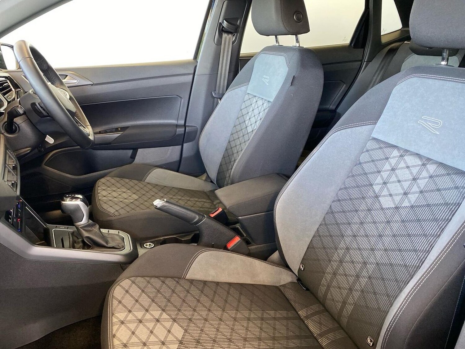 Used Volkswagen Polo 2022 for sale - 78194945: Photo 40