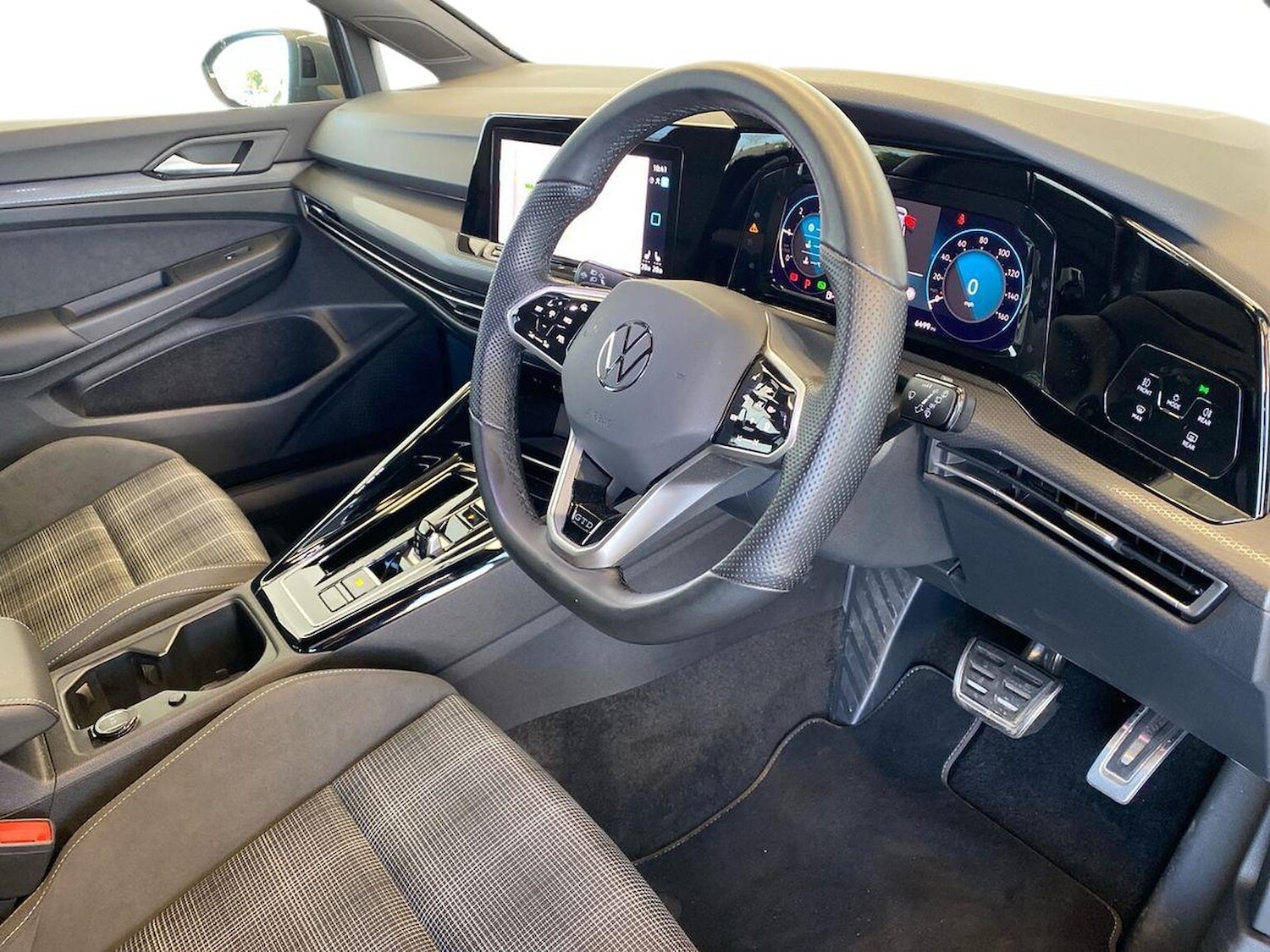 Used Volkswagen Golf 2023 for sale - 78223286: Photo 15