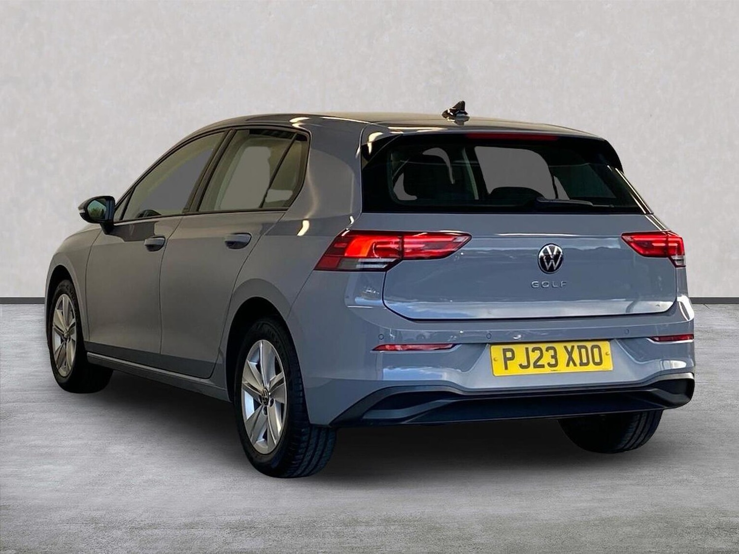 Used Volkswagen Golf 2023 for sale - 76418256: Photo 2