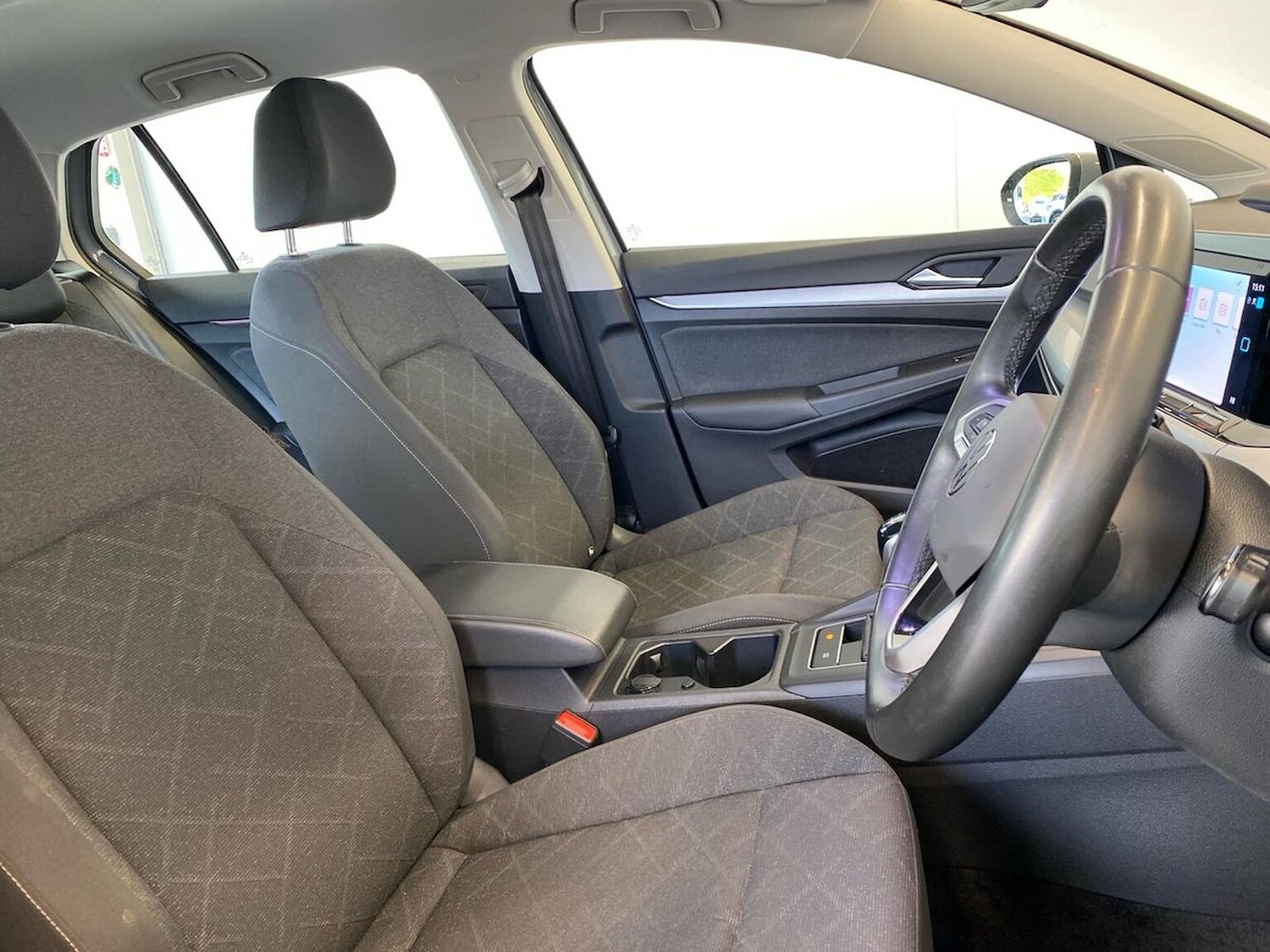 Used Volkswagen Golf 2023 for sale - 76418256: Photo 32