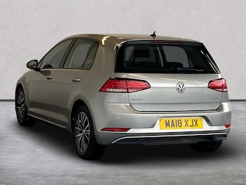 Used Volkswagen Golf 2018 for sale - 75724654: Photo