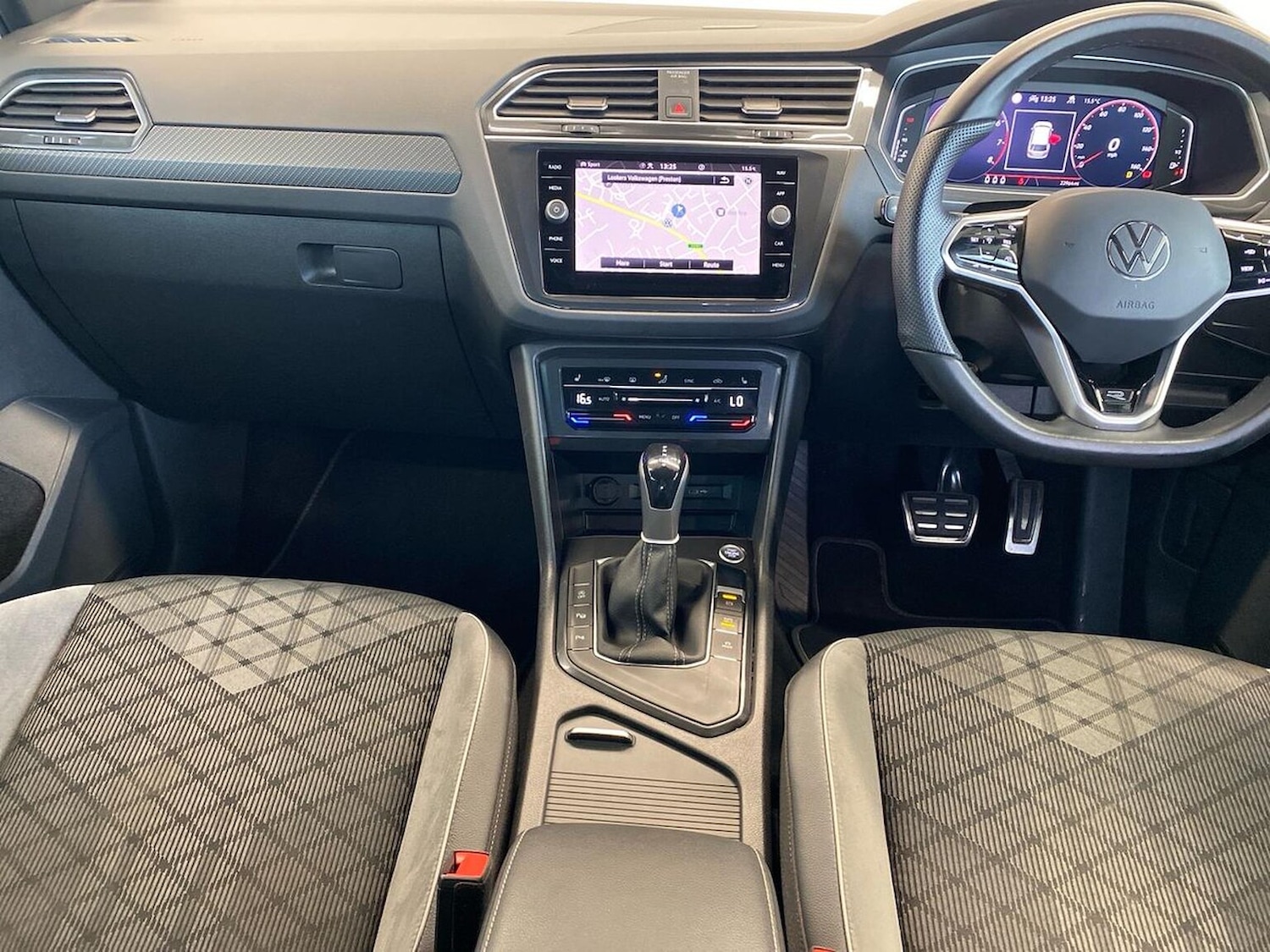 Used Volkswagen Tiguan 2023 for sale - 76324690: Photo 12