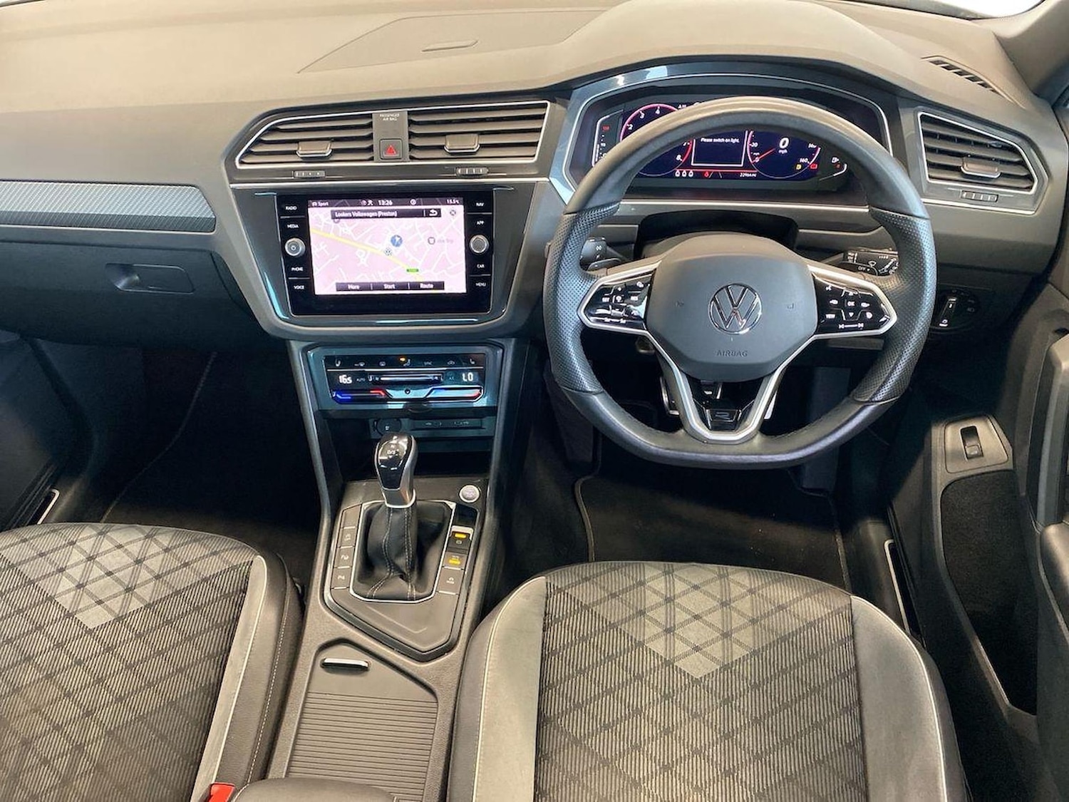 Used Volkswagen Tiguan 2023 for sale - 76324690: Photo 9