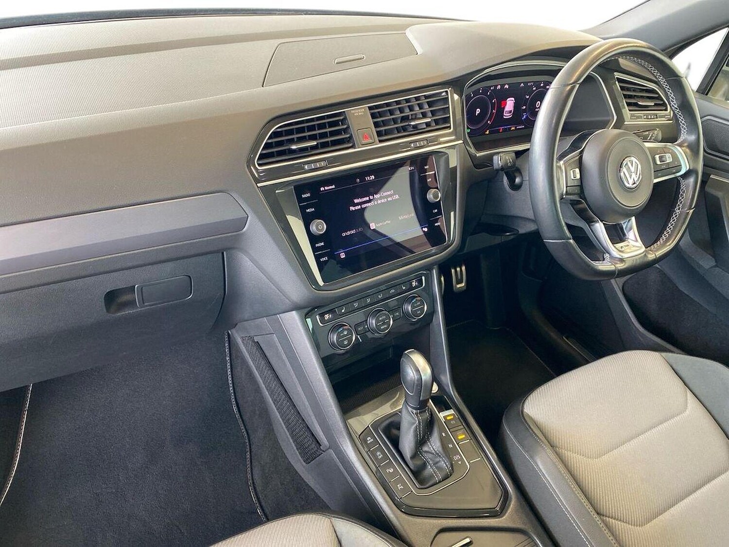 Used Volkswagen Tiguan 2020 for sale - 78198082: Photo 7