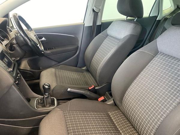 Used Volkswagen Polo 2017 for sale - 76293047: Photo 37