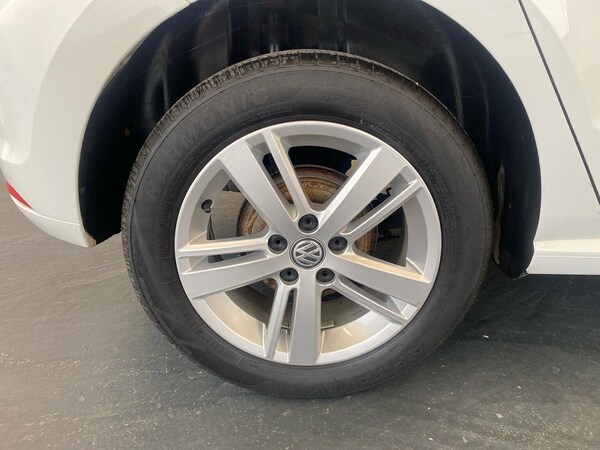 Used Volkswagen Polo 2017 for sale - 76293047: Photo 6