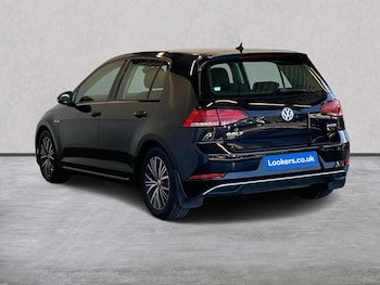 Used Volkswagen Golf 2018 for sale - 79017744: Photo