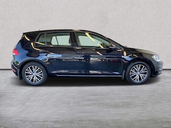 Used Volkswagen Golf 2018 for sale - 79017744: Photo