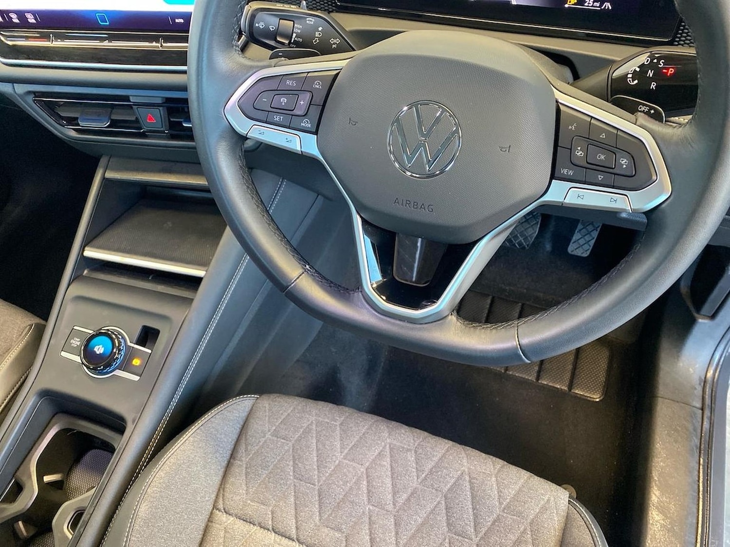 Used Volkswagen Tiguan 2024 for sale - 76694598: Photo 25