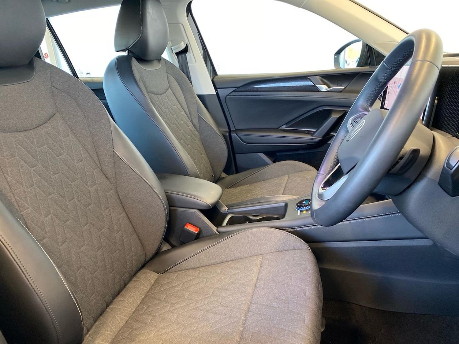 Used Volkswagen Tiguan 2024 for sale - 76694598: Photo 30