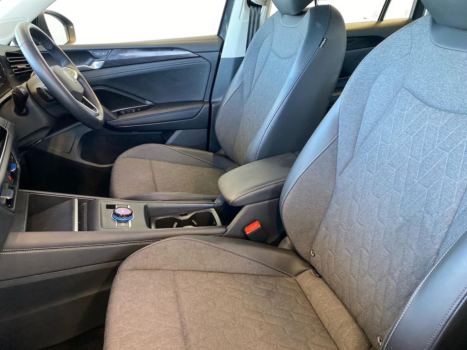 Used Volkswagen Tiguan 2024 for sale - 76694598: Photo 38