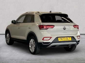 Used Volkswagen T-Roc 2023 for sale - 79423993: Photo