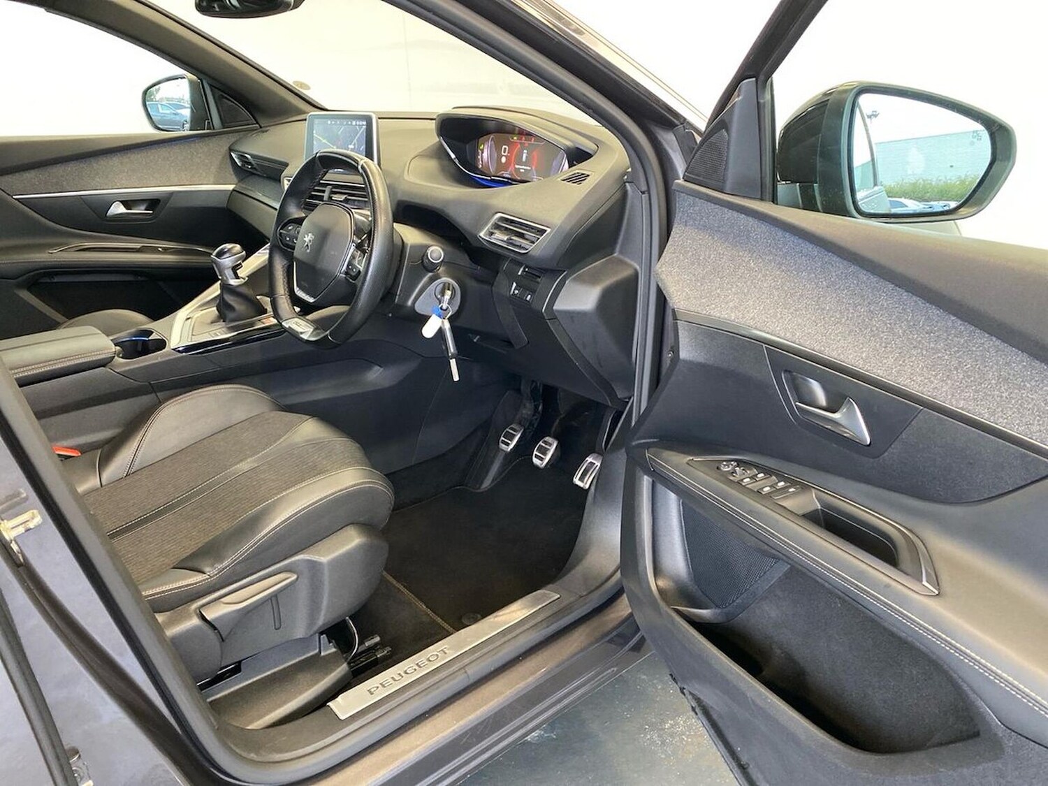 Used Peugeot 3008 2019 for sale - 77888590: Photo 21