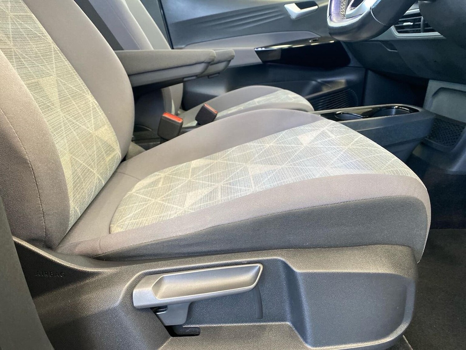 Used Volkswagen ID.3 2021 for sale - 77077289: Photo 32