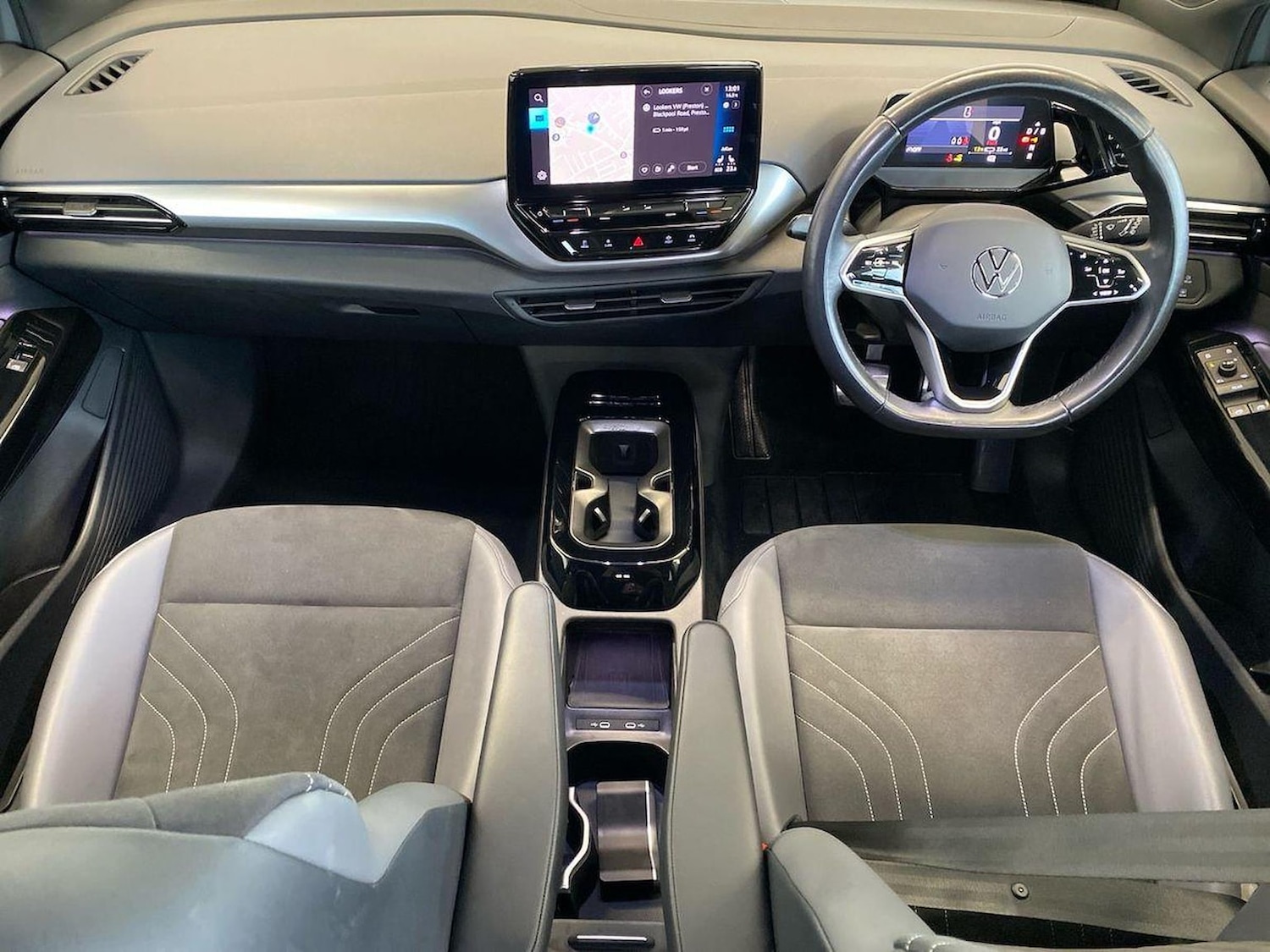 Used Volkswagen ID.4 2022 for sale - 76637721: Photo 8