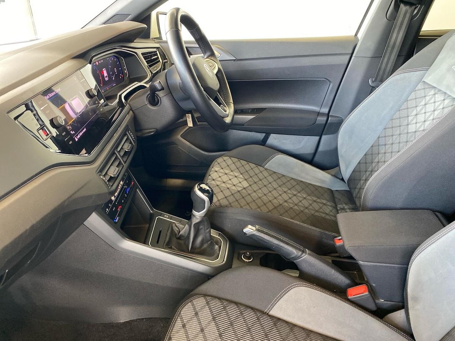 Used Volkswagen Polo 2023 for sale - 78131803: Photo 39