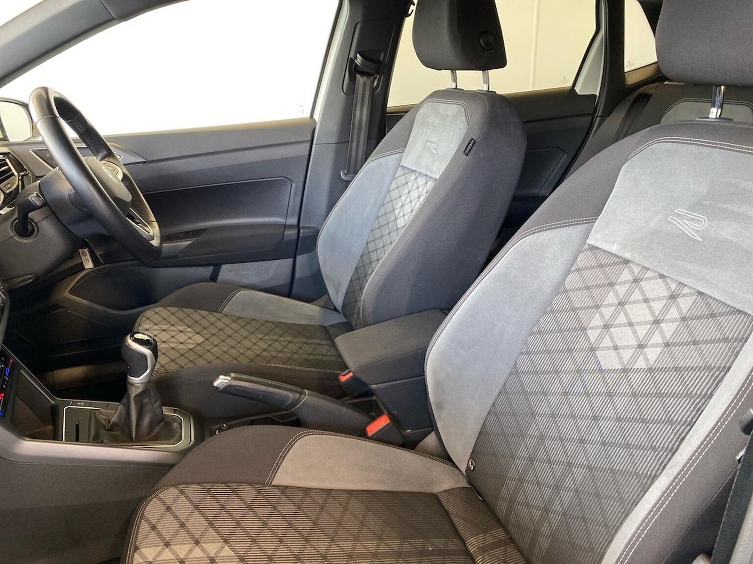 Used Volkswagen Polo 2023 for sale - 78131803: Photo 40