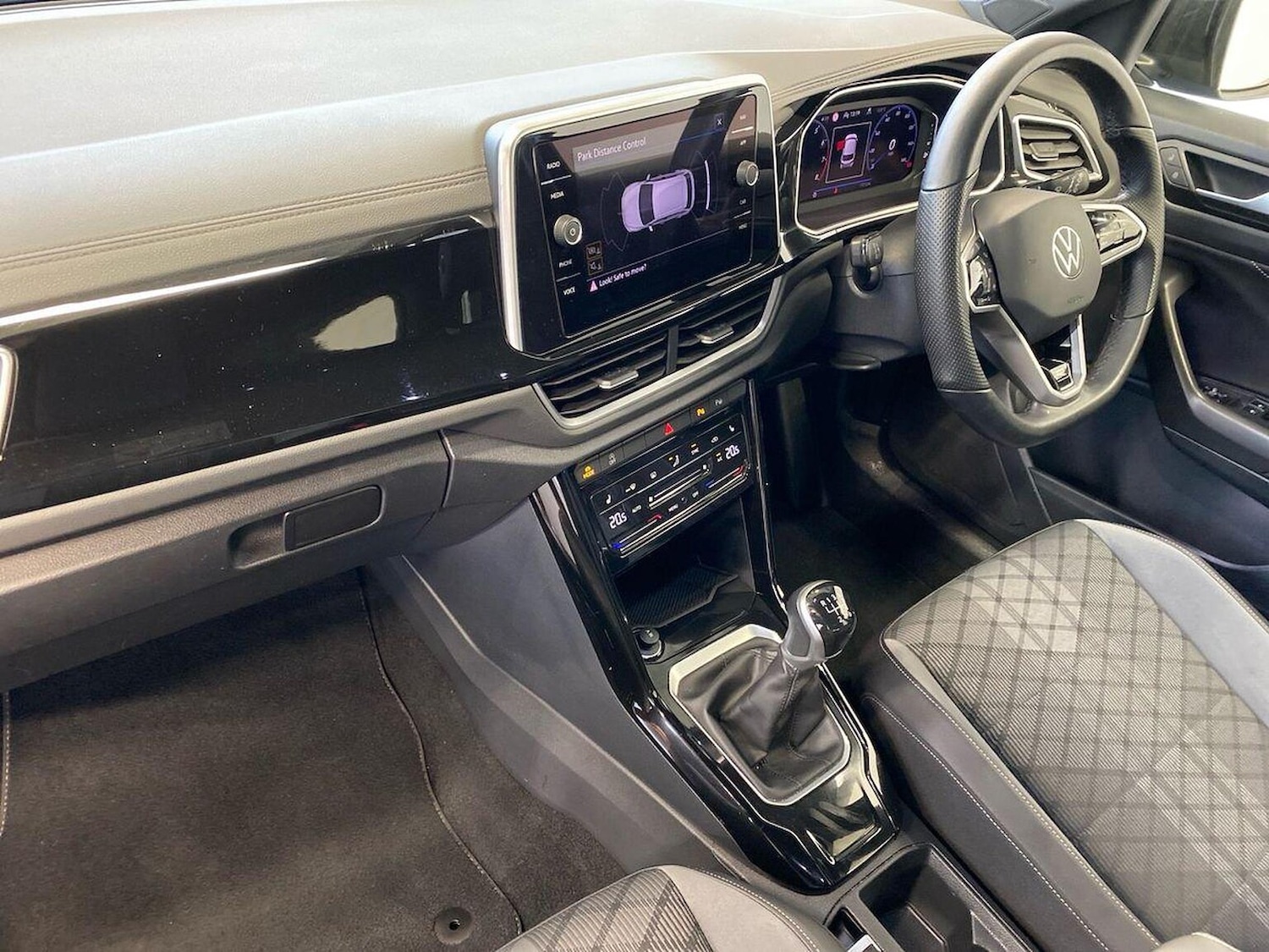 Used Volkswagen T-Roc 2022 for sale - 76794907: Photo 7