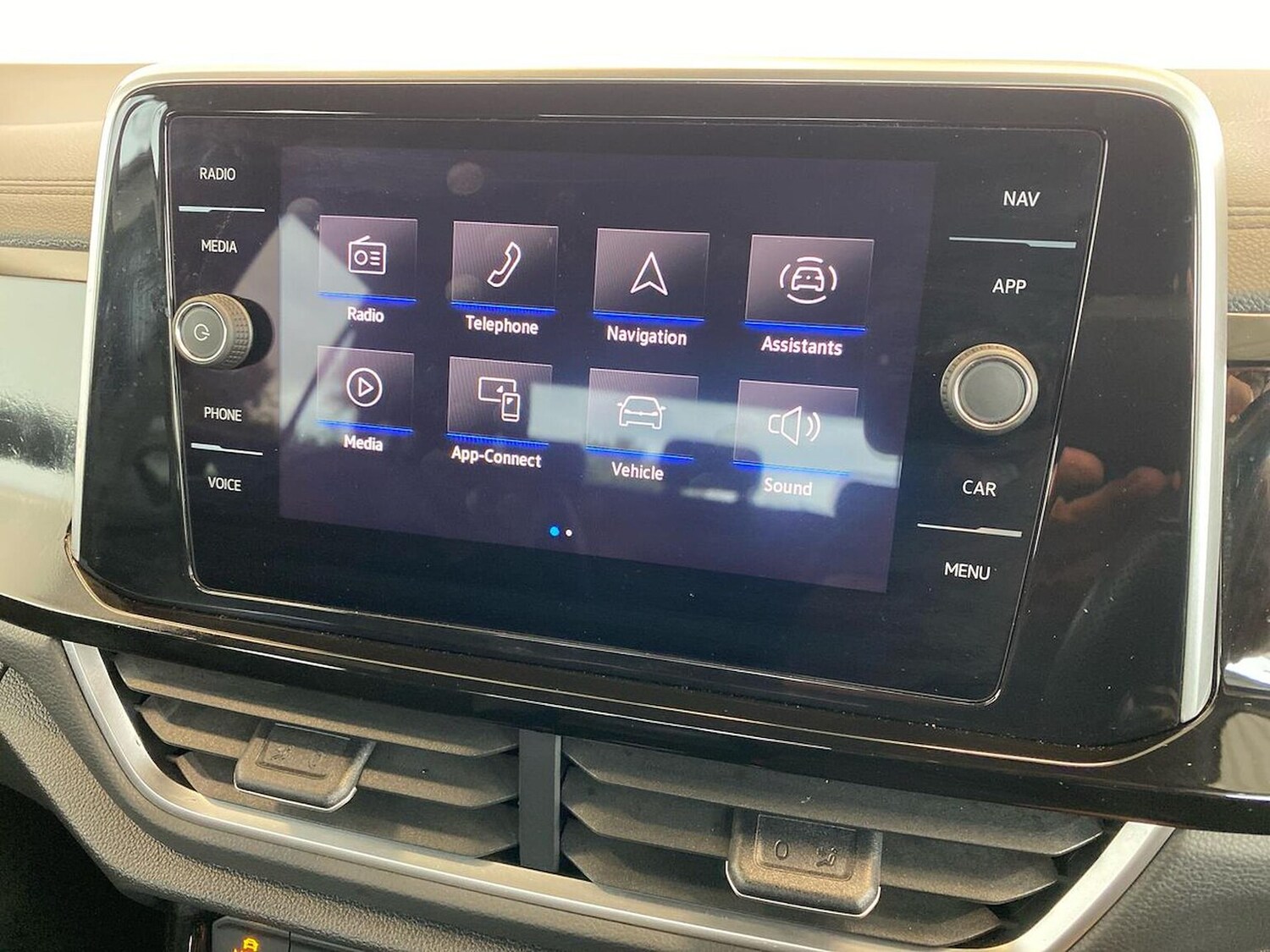 Used Volkswagen T-Roc 2022 for sale - 75994950: Photo 11