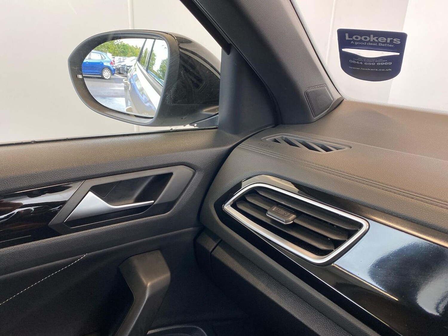 Used Volkswagen T-Roc 2022 for sale - 75994950: Photo 31