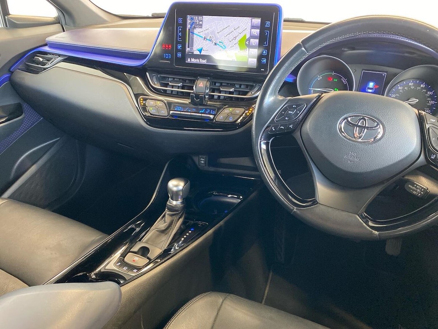 Used Toyota C-HR 2018 for sale - 76353679: Photo 13