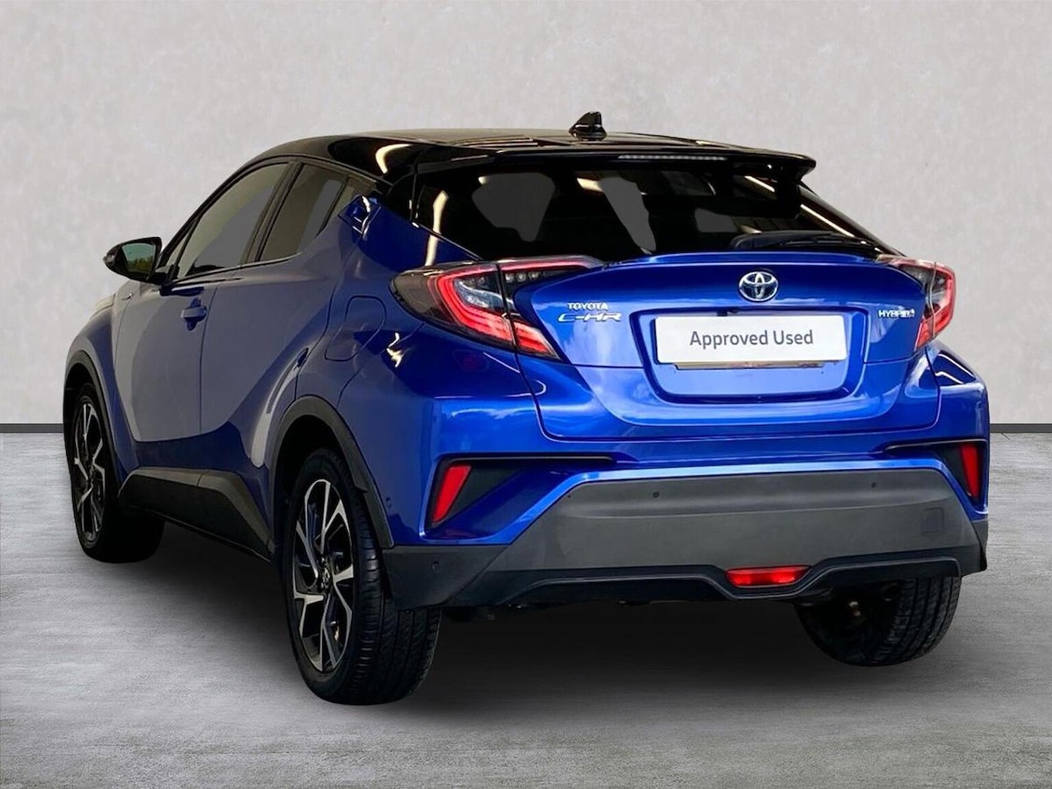 Used Toyota C-HR 2018 for sale - 76353679: Photo 2