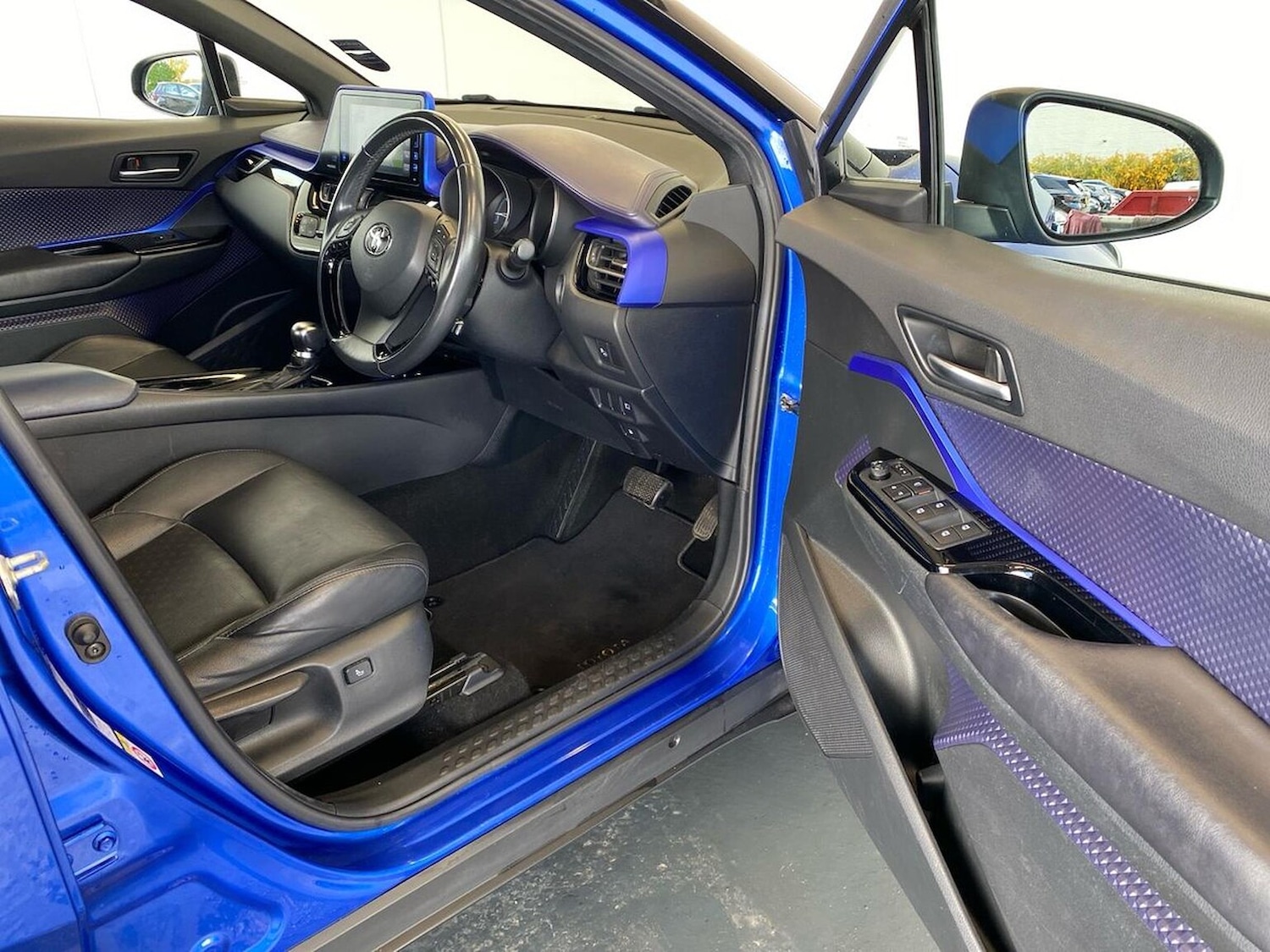 Used Toyota C-HR 2018 for sale - 76353679: Photo 21