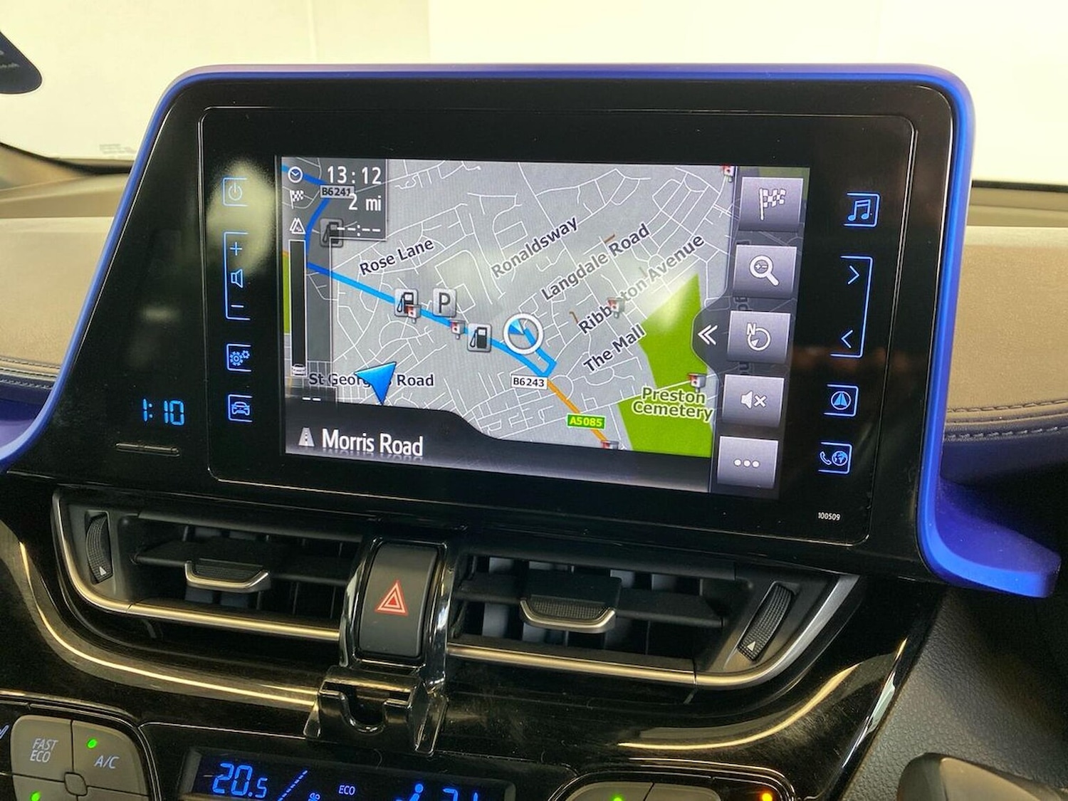 Used Toyota C-HR 2018 for sale - 76353679: Photo 24