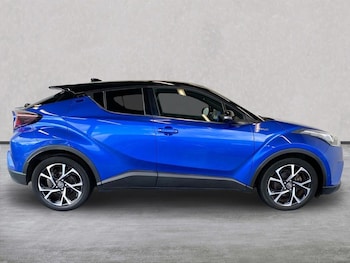 Used Toyota C-HR 2018 for sale - 76353679: Photo