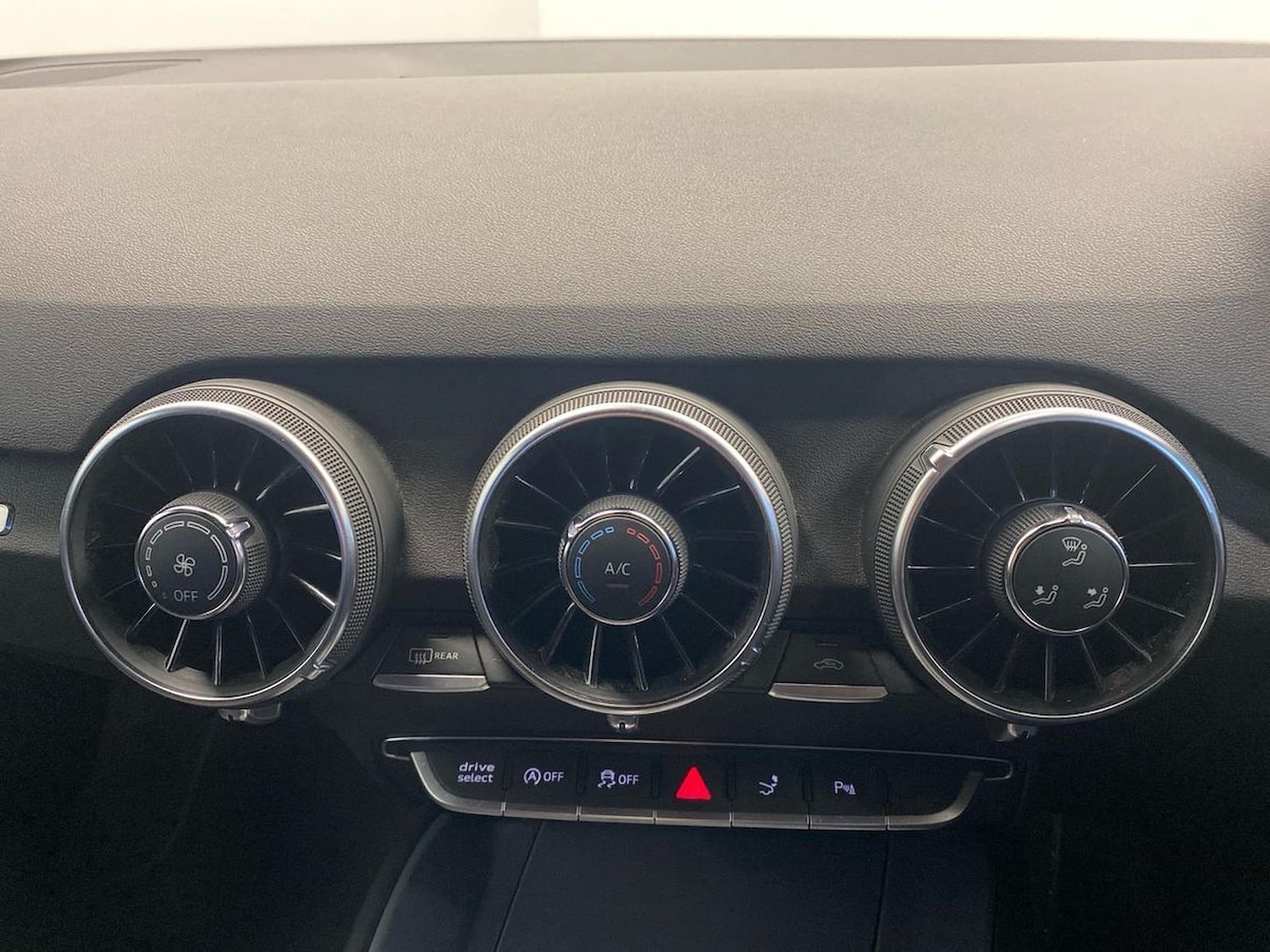 Used Audi TT 2016 for sale - 76979910: Photo 24