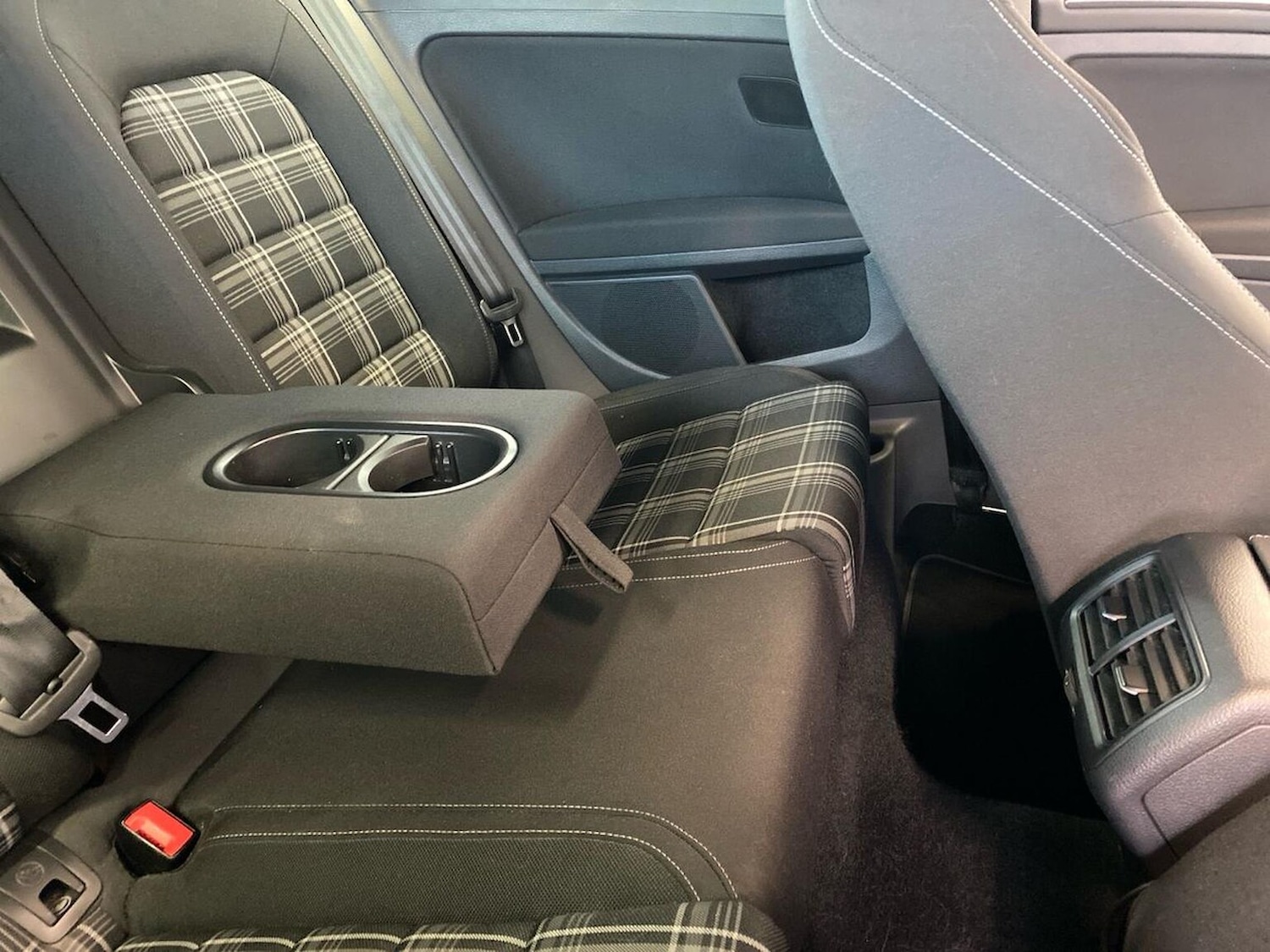 Used Volkswagen Golf 2018 for sale - 76970007: Photo 24