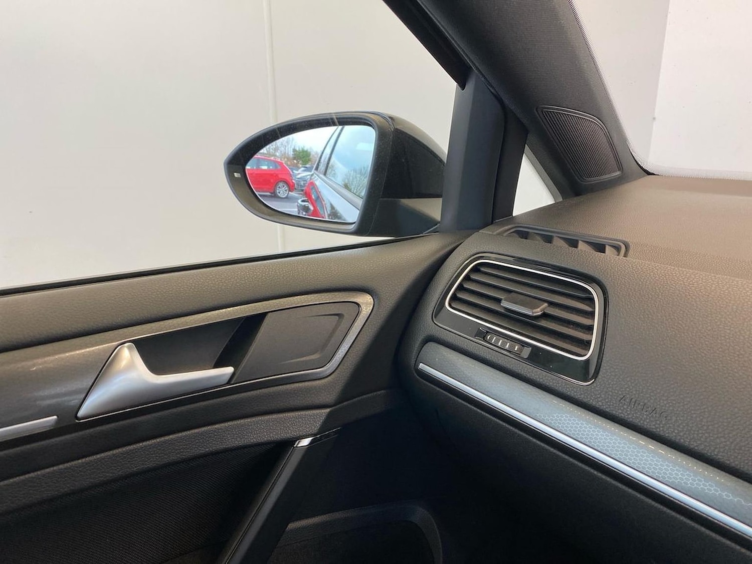 Used Volkswagen Golf 2018 for sale - 76970007: Photo 33