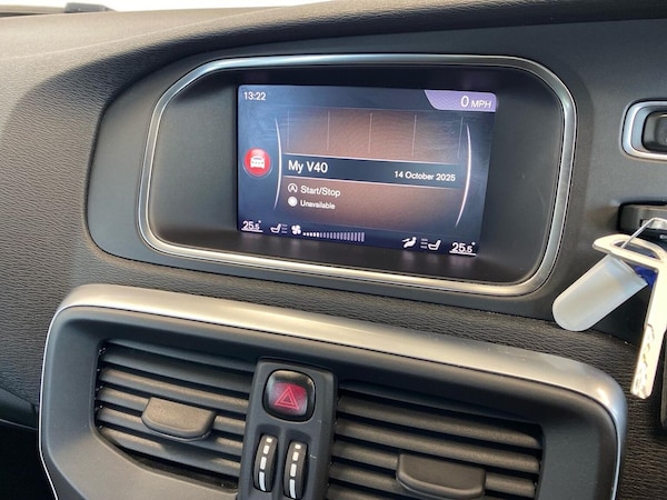Used Volvo V40 2018 for sale - 76275113: Photo 11