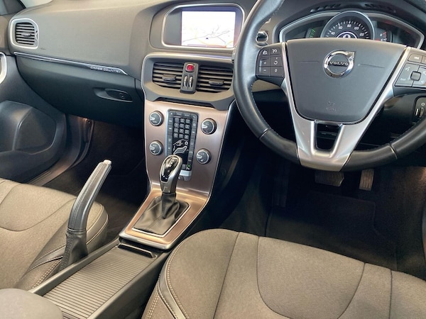 Used Volvo V40 2018 for sale - 76275113: Photo 13