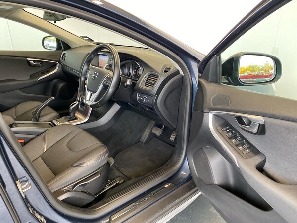 Used Volvo V40 2018 for sale - 76275113: Photo 21