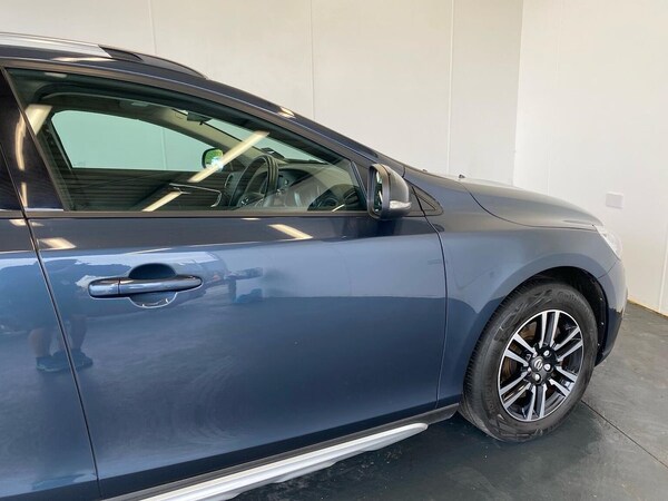 Used Volvo V40 2018 for sale - 76275113: Photo 37