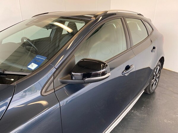 Used Volvo V40 2018 for sale - 76275113: Photo 38