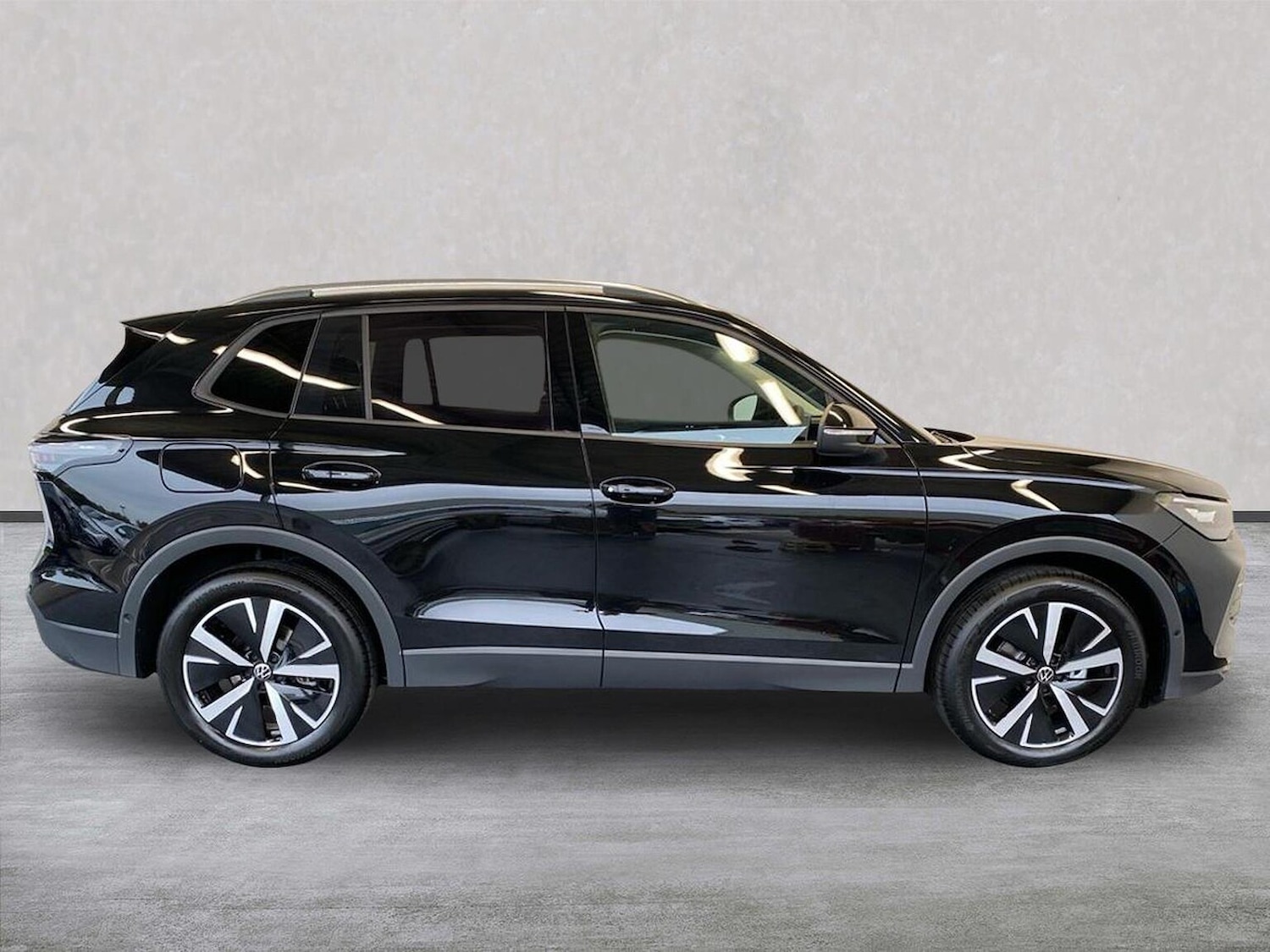 Used Volkswagen Tiguan 2025 for sale - 77488806: Photo 3