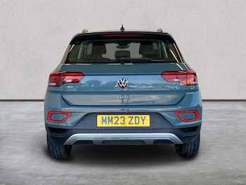 Used Volkswagen T-Roc 2023 for sale - 79467919: Photo